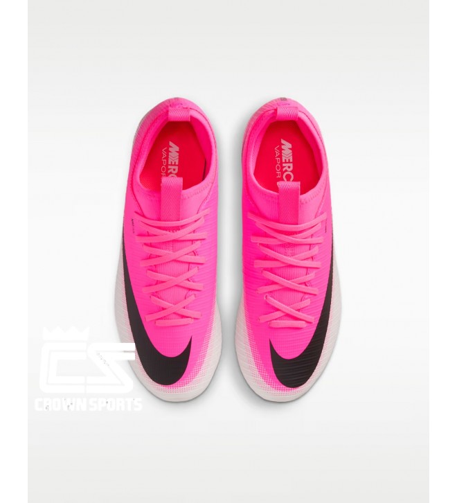 SOCCER BOOTS